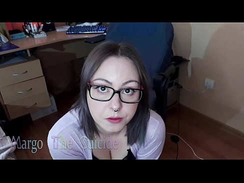 ❤️ Kynþokkafull stelpa með gleraugu sýgur dildó djúpt á myndavélinni Endaþarmsmyndband á klám is.high-pass.ru ❌️❤